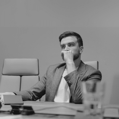 Critical Thinking | Management Centre Europe (MCE)