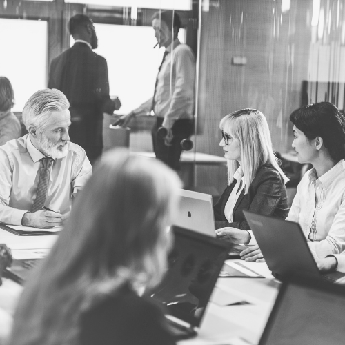 Successfully Managing People | Management Centre Europe (MCE)